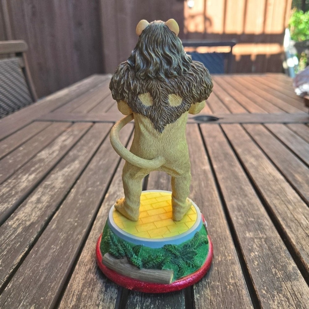 Vintage San Francisco Music Box Co Wizard of Oz Cowardly Lion Figurine - Picture 5 of 7
